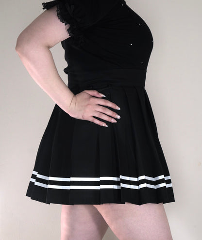 Preorder Utility Knife Pleated Skirt - Midnight × Milk