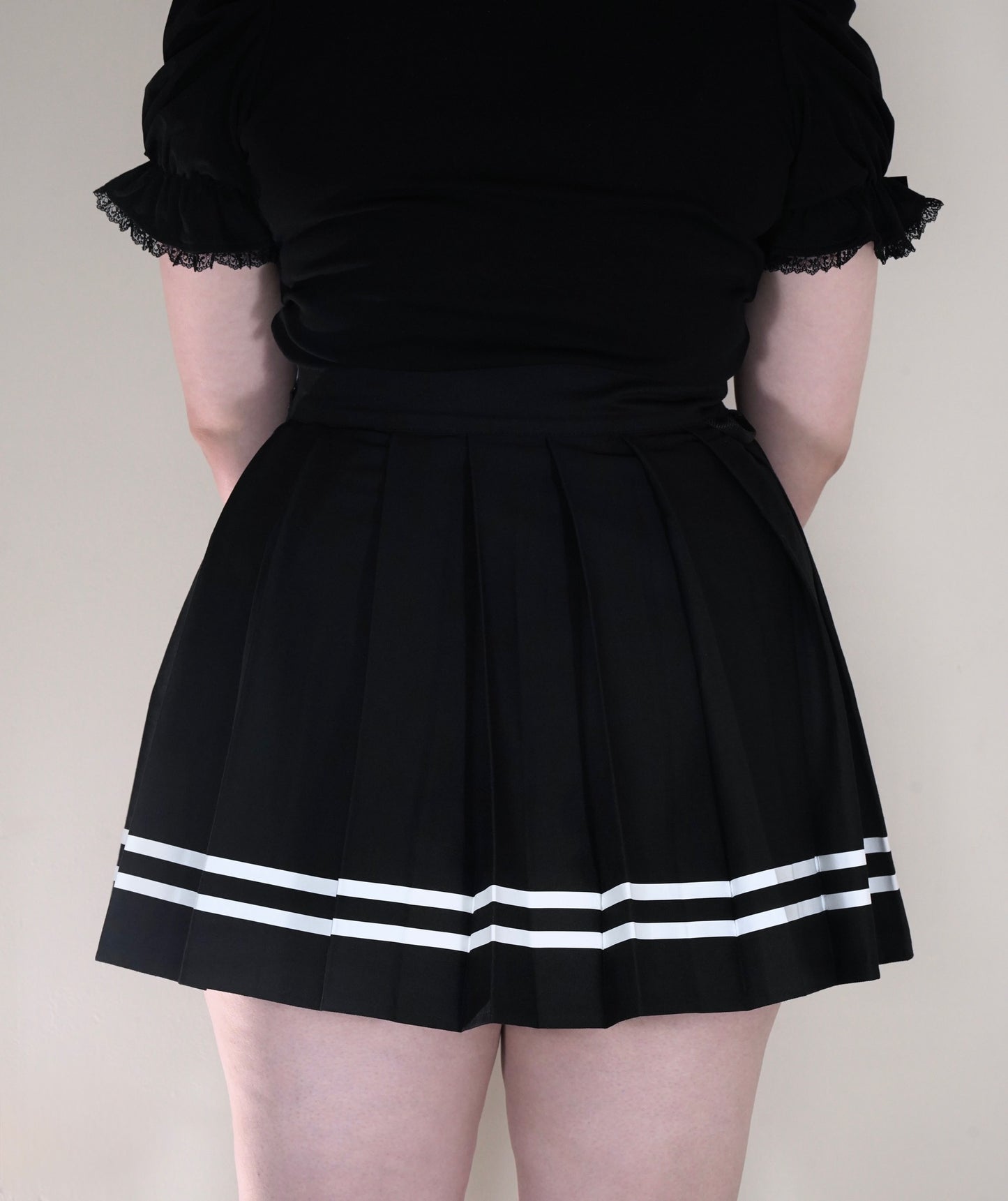 Preorder Utility Knife Pleated Skirt - Midnight × Milk