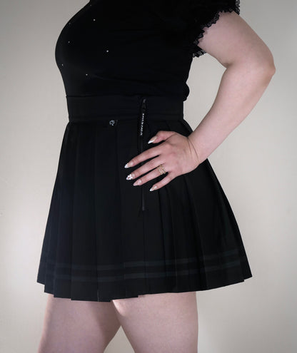Preorder Utility Knife Pleated Skirt - Midnight × Midnight